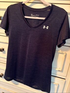 Under Armour Women's Blue Heather V-Neck Performance Tee